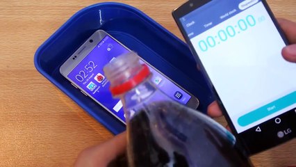 Samsung Galaxy Note 5 - Coca-Cola Test