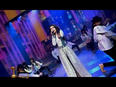 Aryana sayeed in 7th award show ⁄ آریانا سعید در هفتمین جشنواره هنری آریانا