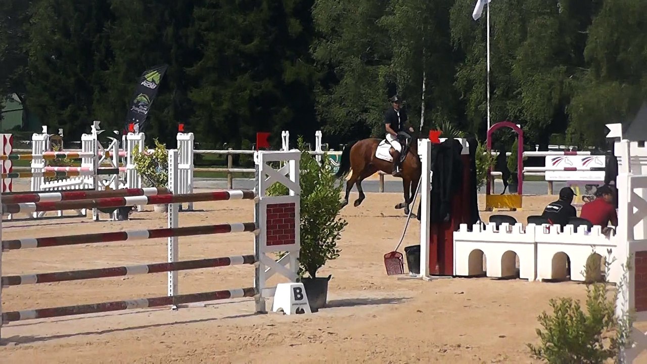 Grand Prix 135 de Pau GONDOLA VAN HET LINDEHOF et Eric Le Grel 3eme place