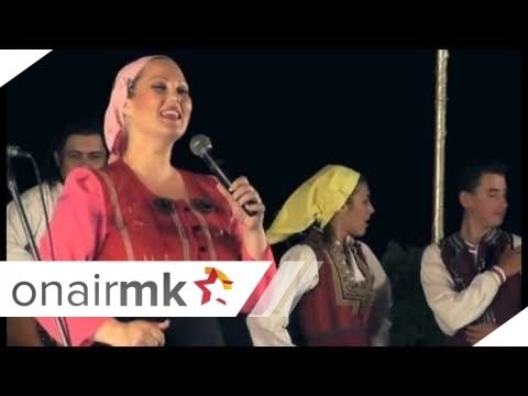 Lence i Goran Kukic-Ke mi ispadnala moma Katerina Etno Fest Tri krusi 2012