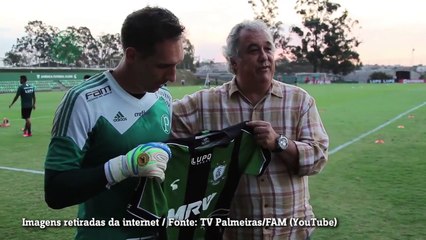 Prass recebe homenagem do América-MG