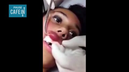 Les médecins découvrent quelque chose d'écoeurant dans sa lèvre !