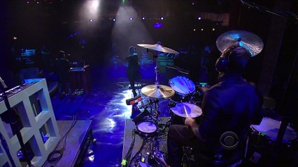 St. Vincent - Bring Me Your Loves (Live on Letterman)