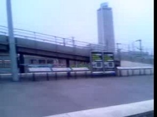 Train qui roule graffiti tag