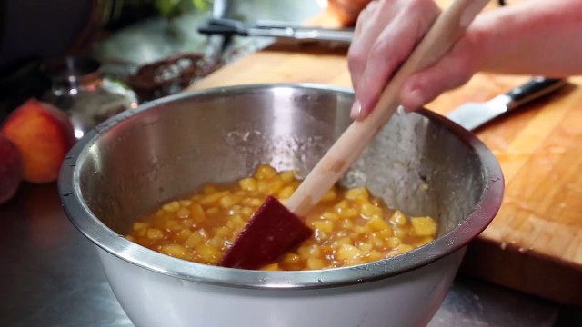 How to Make Peach Jam