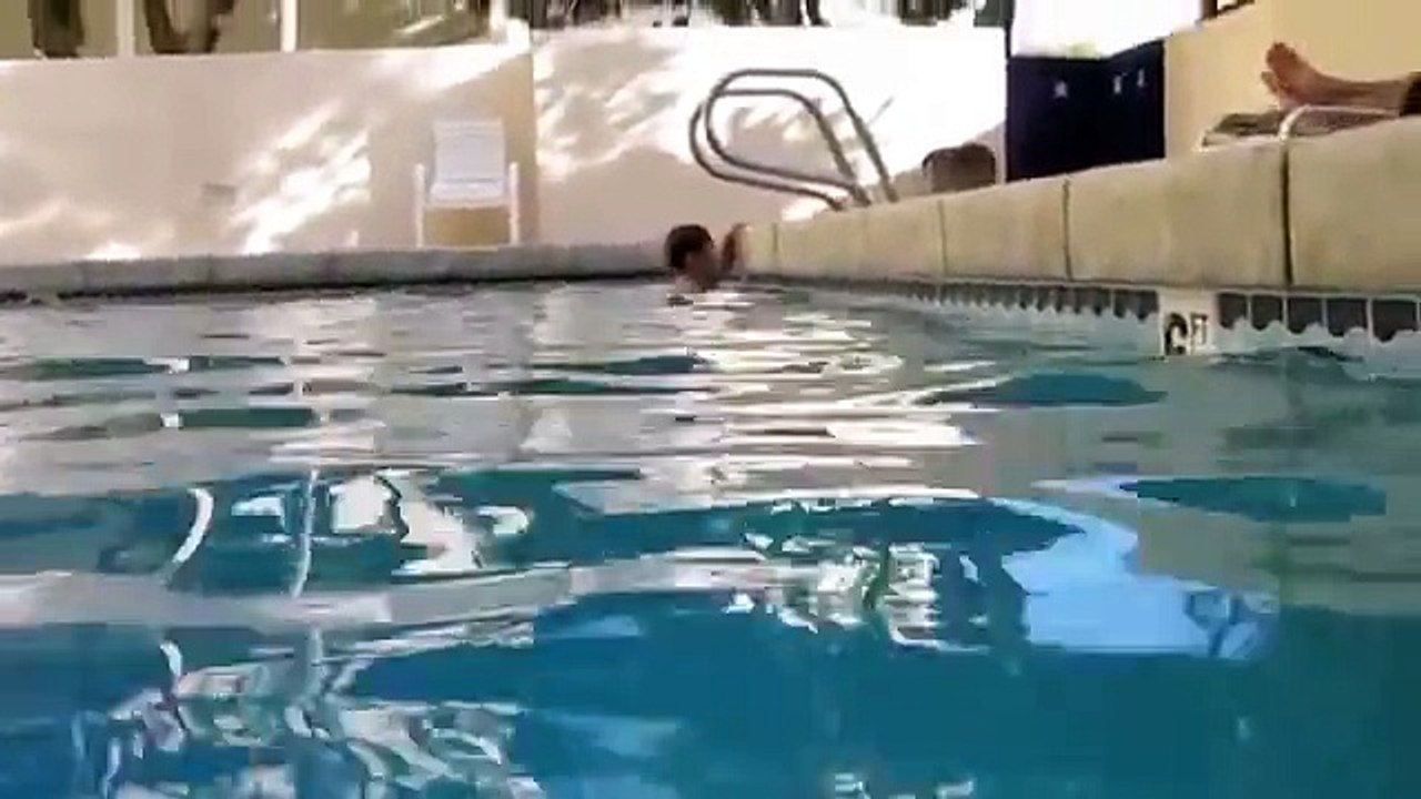 Невероятный талант 2-летнего мальчика (Incredible talent 2-year-old boy)
