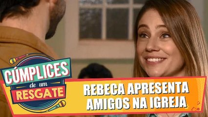 Após culto, Rebeca e Otávio dançam na praça