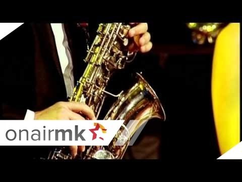 Elena Velevska-Otvorimi belo lence.