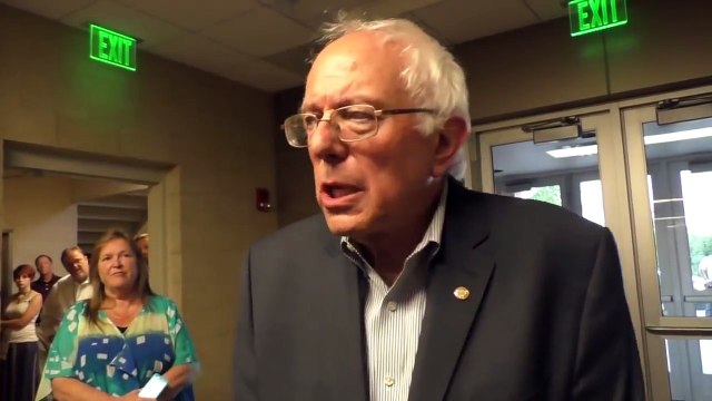 Bernie Sanders Discusses The Middle Class & Free Trade. Presidential Candidate 2016 Socialist