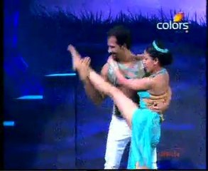 Amazing Dance ... ye rate ye mosam