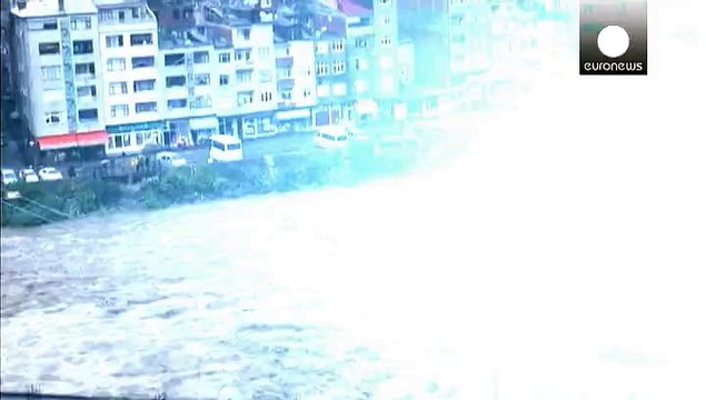 Жертвами наводнений на севере Турции стали 8 человек