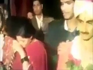 Very Funny dulha (Groom) on Bride Rukhsati (Departure)