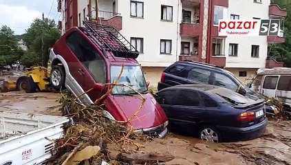 SEL SUYUNDA CADDEDE BOTLA SEYAHAT