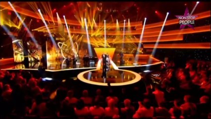 Michel Sardou : Son incroyable soirée chez Elizabeth Taylor, "il y avait des jarres remplies de coke"