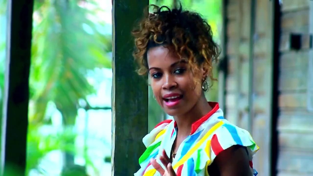 NINA'S  -  MIARAKA MITADY   (gasy HD 2015 - malagasy)