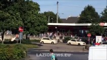 Bayer-Lazio, tifosi biancocelesti in arrivo alla stazione centrale di Leverkusen