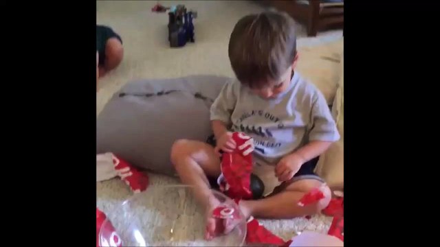 Hilarious Baby boy pretends to love his avocado gift...