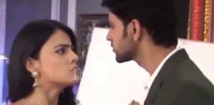 Ishani Hai Ranvir Ko Laker Pareshaan - 26 August 2015 - Meri Aashiqui Tum se Hi