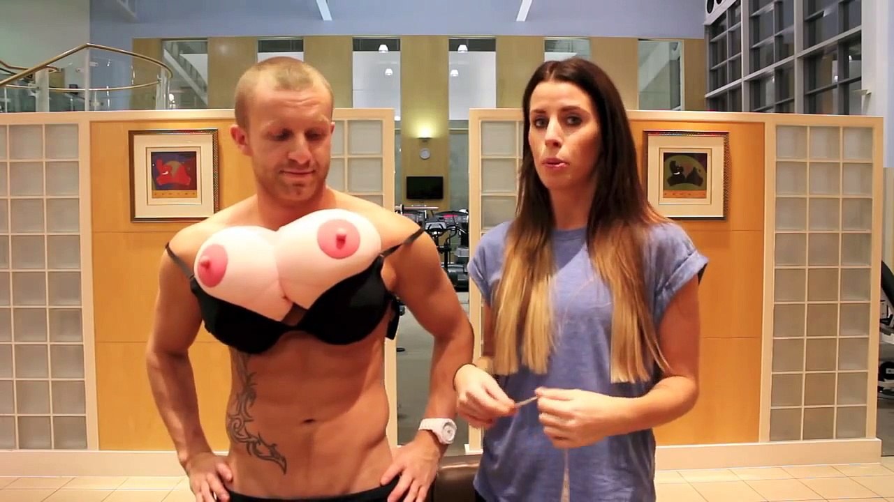 WHAT IS YOUR BRA SIZE