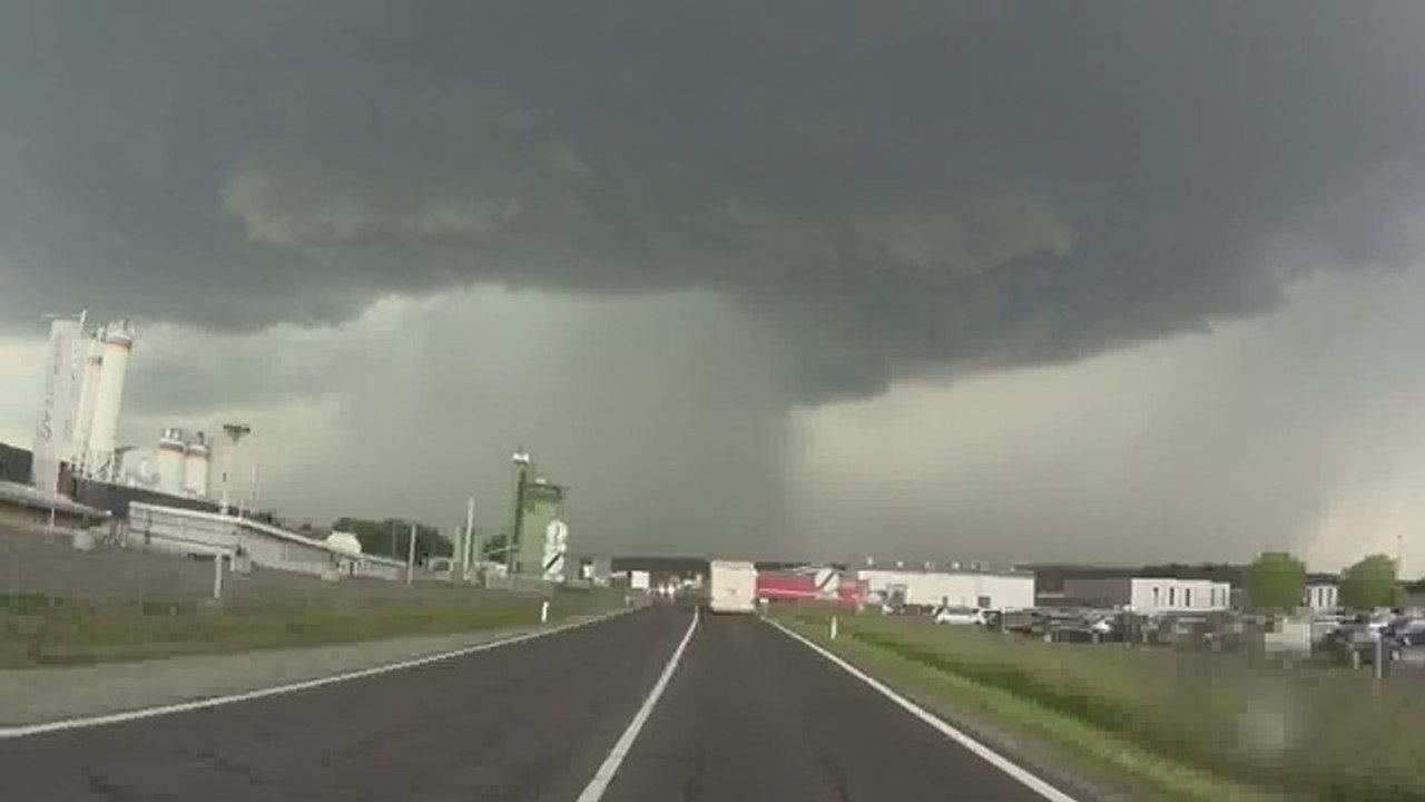 19/05/2015 - USTREAM - Aufnahme / Record 02