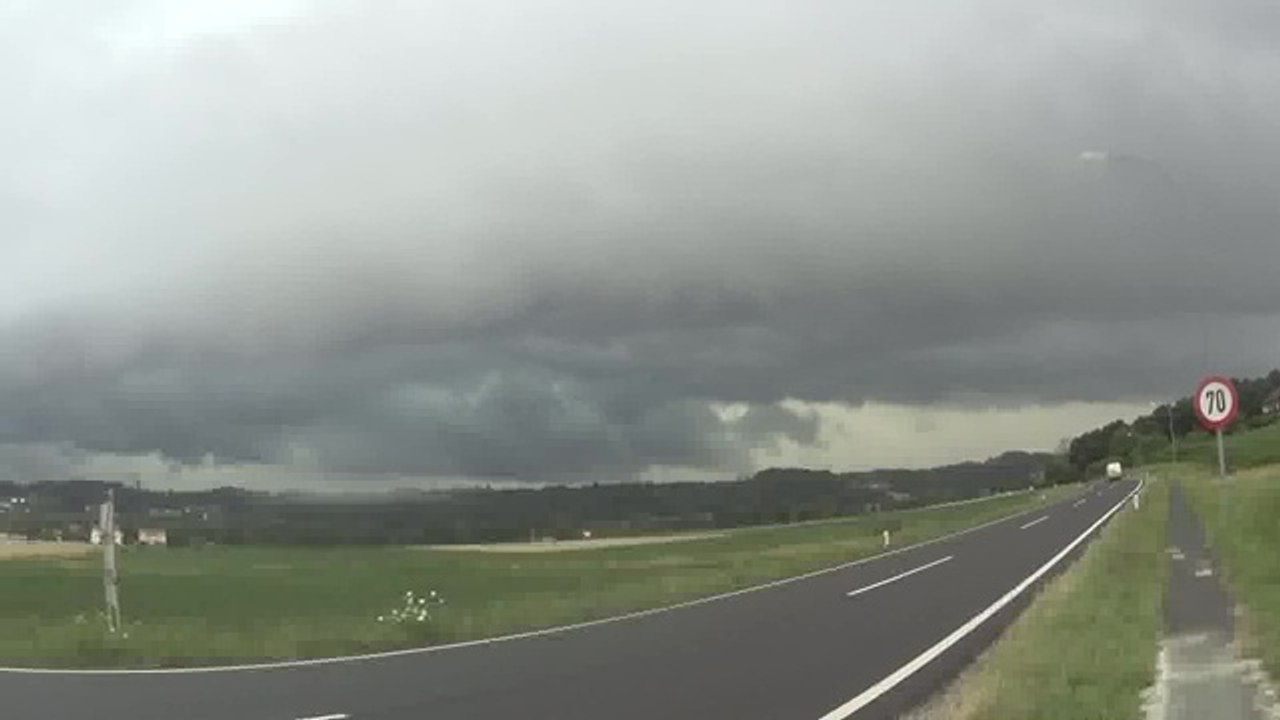 08/07/2015 - USTREAM - Aufnahme / Record 04