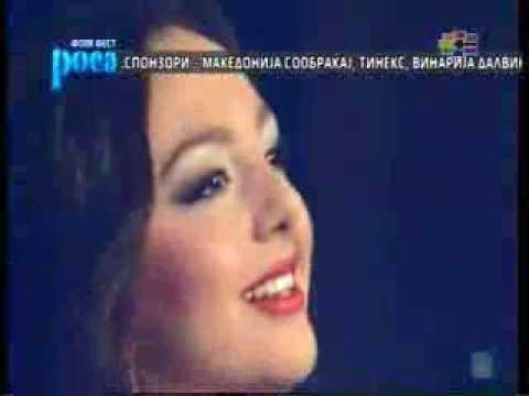 Sara Tasevska - Bajka ( Folk fest Rosa 2013 )