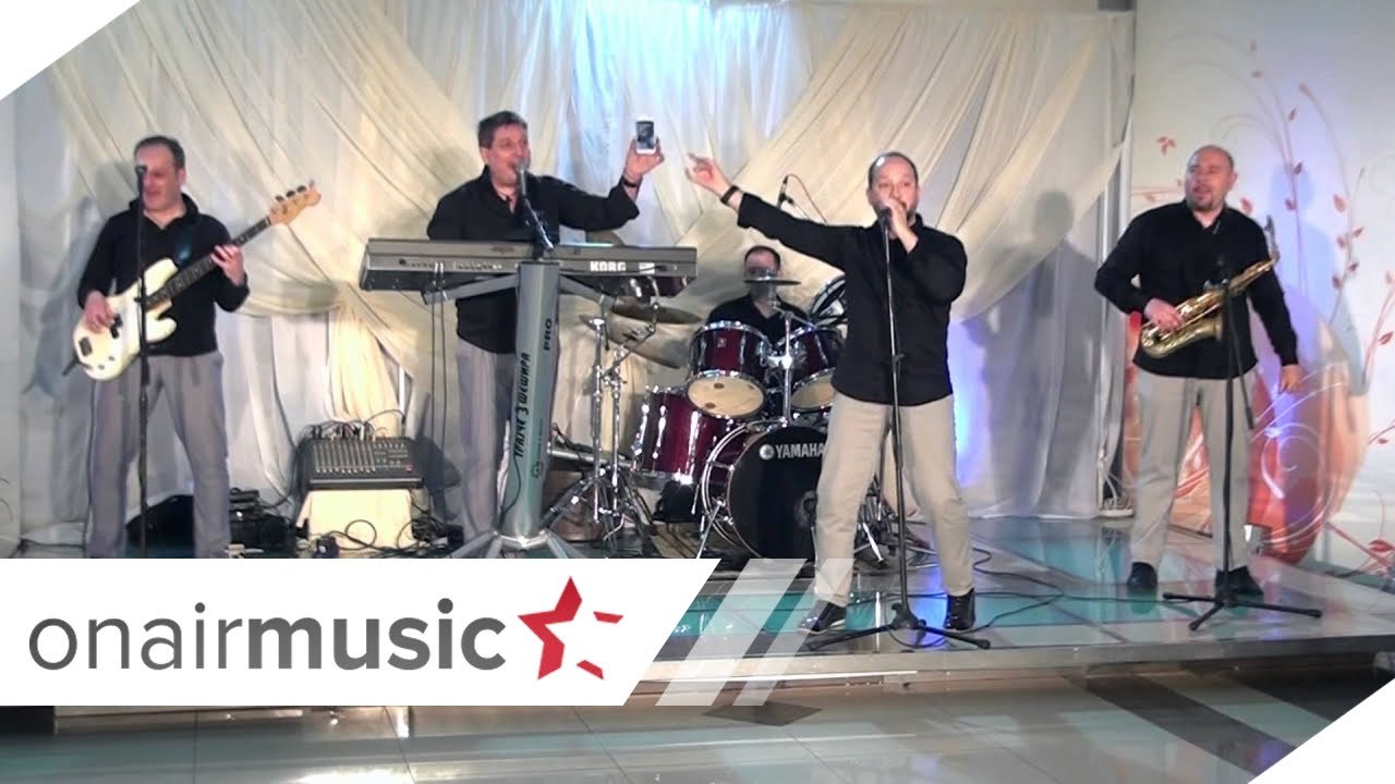 Na 223 305   VO ZIVO  Skopski boemi