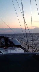 dalgalı denize karşı