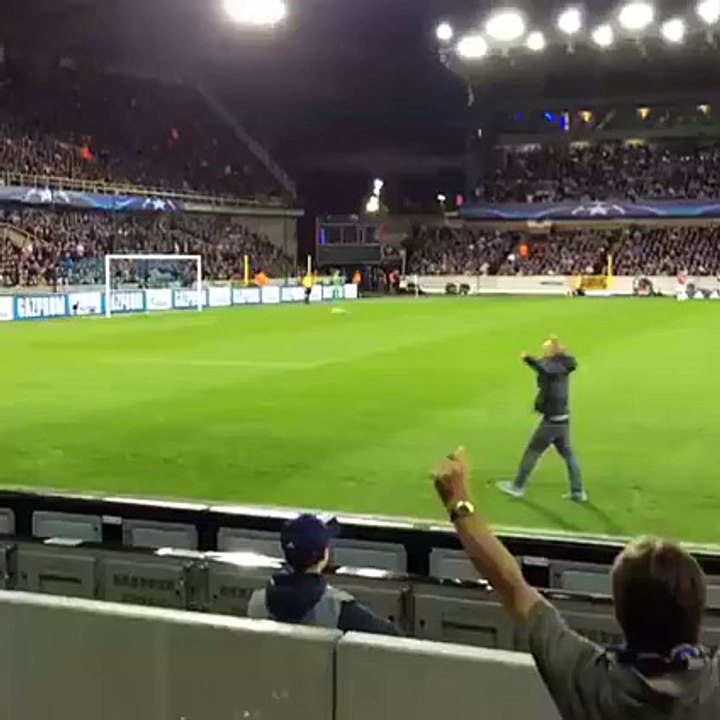 Supporter VS stadier (Bruges - Manchester United)