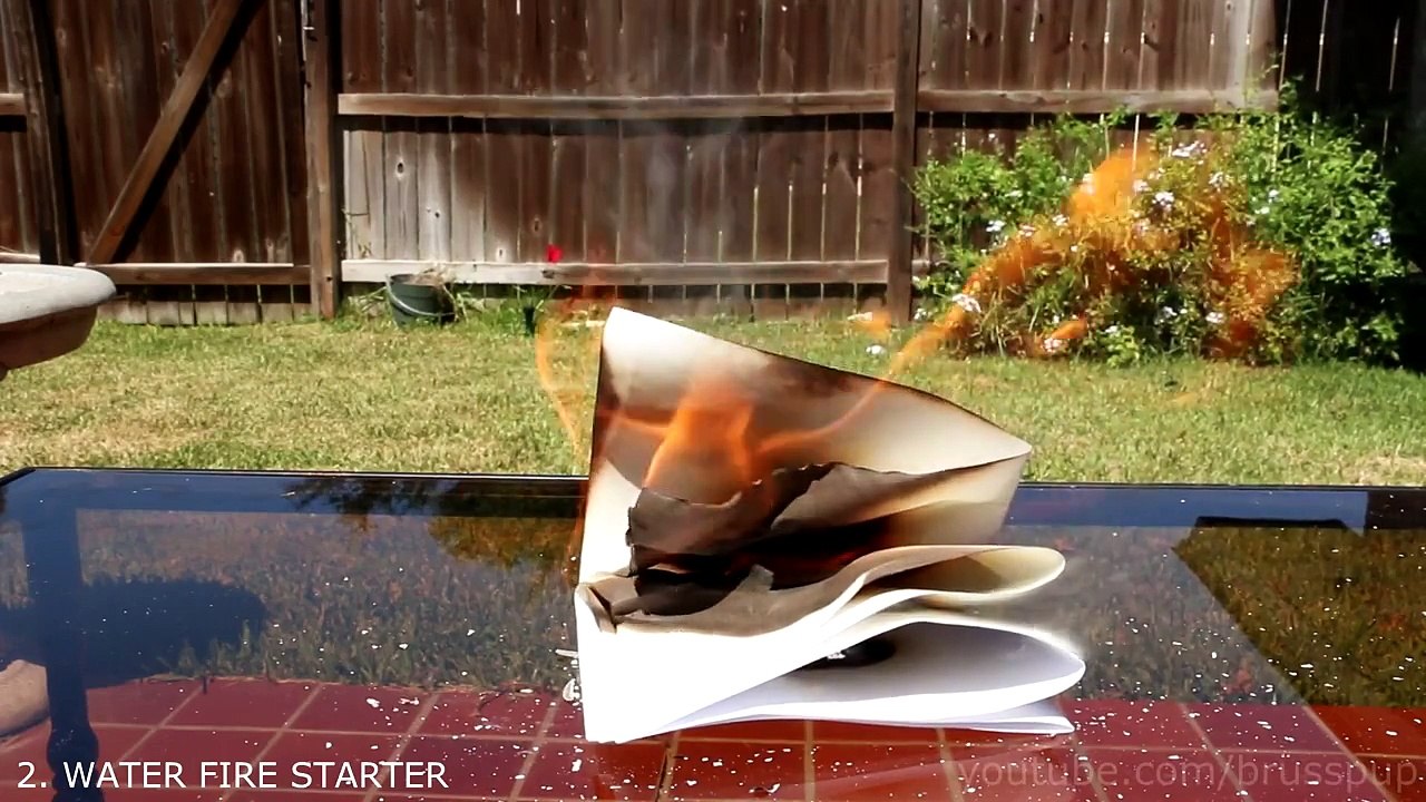 10 expériences étonnantes à faire chez soi avec de l'eau et des liquides ménagers