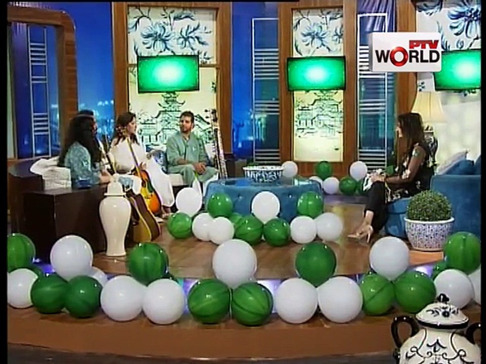 Weekend World With Sophiya (Date:22-08-2015) Rahat Bano Multanikar,Zulfiqar Jabbar Khan(Xulfi),Rakae Jamil,Alina Najam