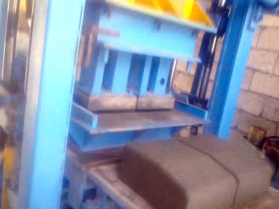 concrete paver Tile plant paver tile mold maker contact 0092-300-8021162 Mirza Muhammad Aslam