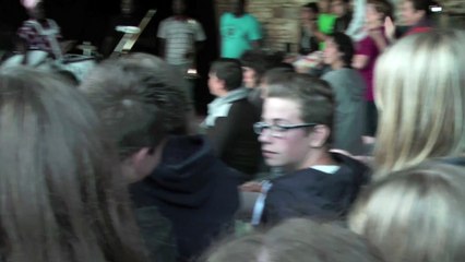 Les Kesaj Tchave échangent