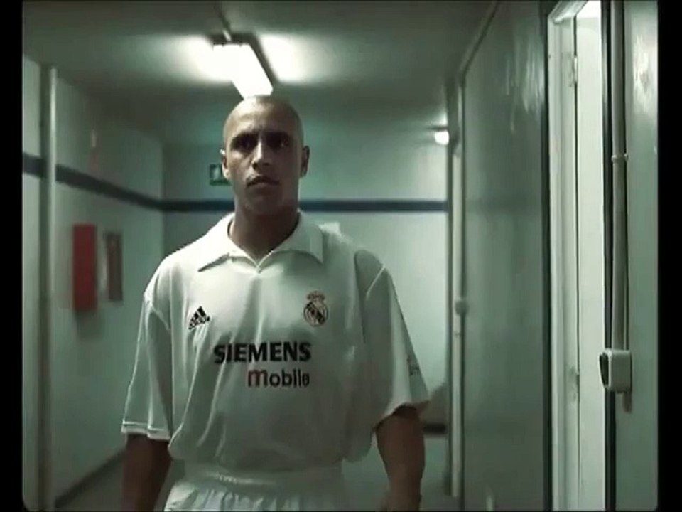 Pepsi commercial - Roberto Carlos, Casillas, Raúl, Hierro