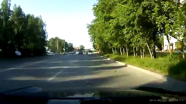 ДТП - Водитель жигулей наказал шевроле за хамство