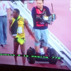 حصري منذ قليل :o : شاهد ما حدث لبطل العالم BOLT بعد فوزه في سباق 200 م
