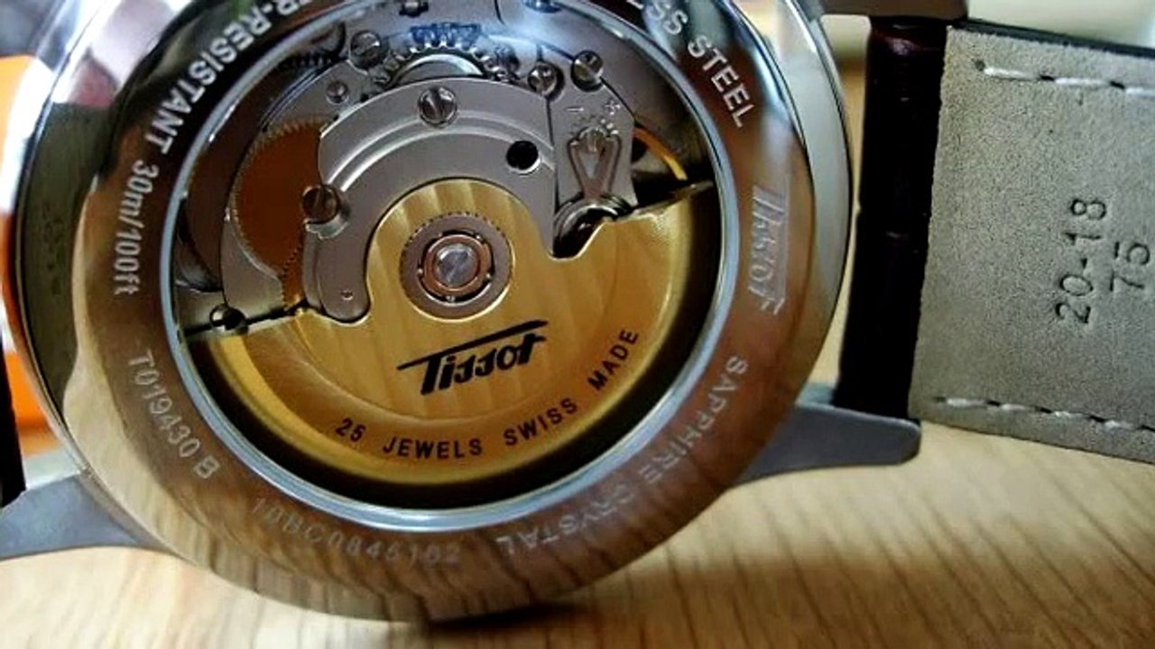 Mua đồng hồ cơ đeo tay nam tại cửa hàng đồng hồ uy tín