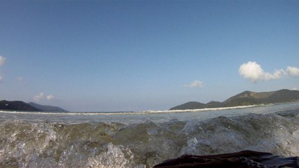 Passeio ao Ubatuba na praia da Enseada, Litoral Norte de São Paulo, Brasil, SUP, em pets reciclados