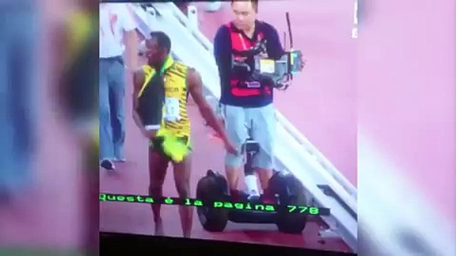 Usain Bolt beats Justin Gatlin in World Championships 200m final in Beijing
