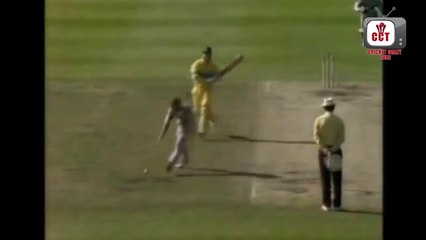 Aussie batsman shows no sportsmanship. Ready to fight