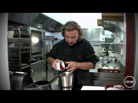 White chocolate mousse, red berry coulis and thyme-flavoured tuile cookies by Jean-Luc Rabanel