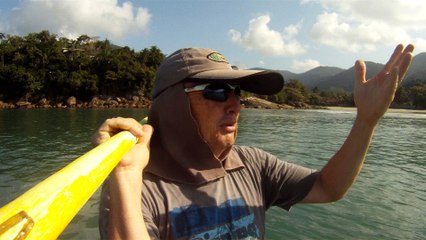 Passeio ao Ubatuba na praia da Enseada, Litoral Norte de São Paulo, Brasil, SUP, em pets reciclados