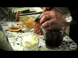 Peler à vif un ananas - Philippe Renard