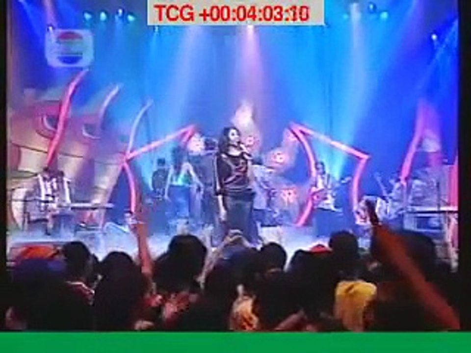 goyangan sexi hampir telanjang live pantura - YouTube