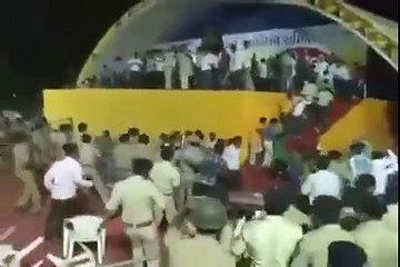 This is what happened when ‪Hardik‬ Patel was arrested