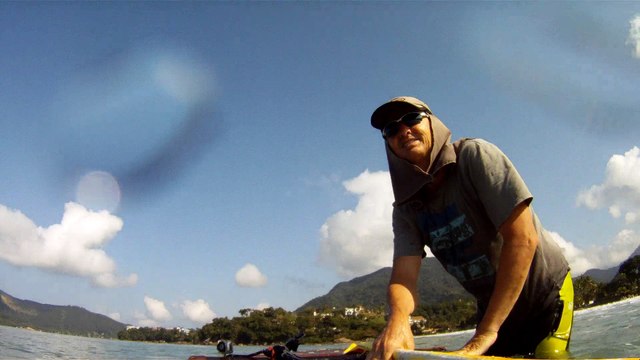 Passeio ao Ubatuba na praia da Enseada, Litoral Norte de São Paulo, Brasil, SUP, em pets reciclados