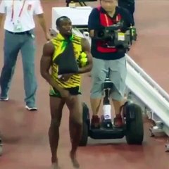 Así fue como un camarógrafo atropelló a Usain Bolt mientras celebraba