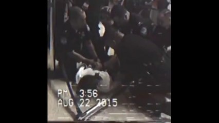 Wiz Khalifa brutalement arrêté par la Police à L’aéroport ! (VIDEO)