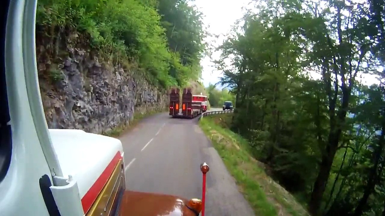 SCANIA L111 Transports CHASSON dans le Vercors (26) suite