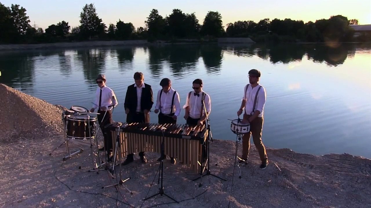 DRUM STARS   Haus am See (Peter Fox Cover)